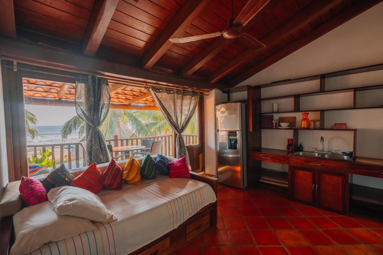 Tres Mujeres Hotel ตรอนโกเนส ภายนอก รูปภาพ